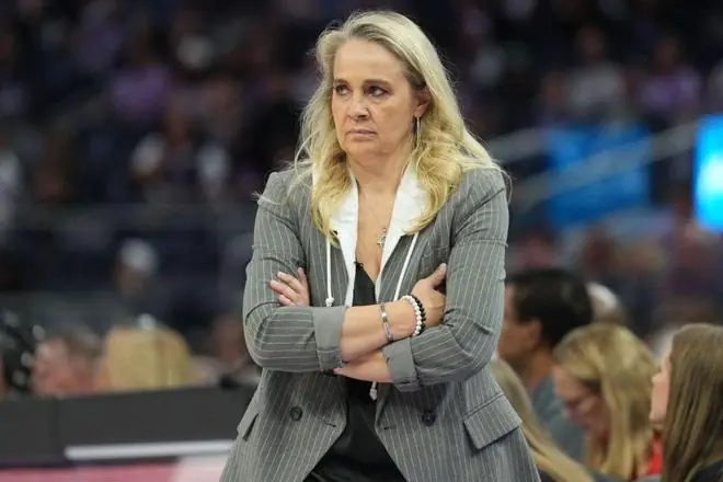 WNBA教练席性别比例变化